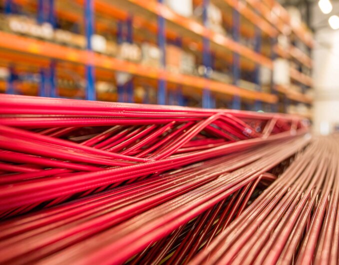 Muurgrip ST/E verzinkt gecoat 30 mm en 50 mm breed